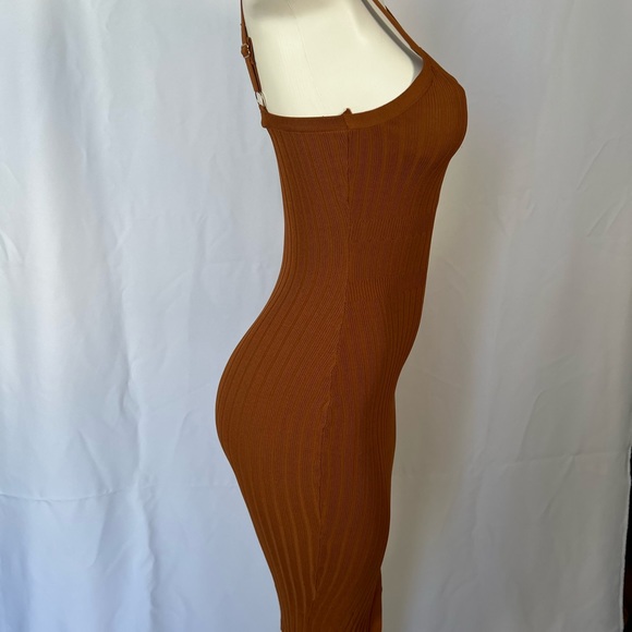 Orange Midi Dress size Medium - Picture 3 of 6